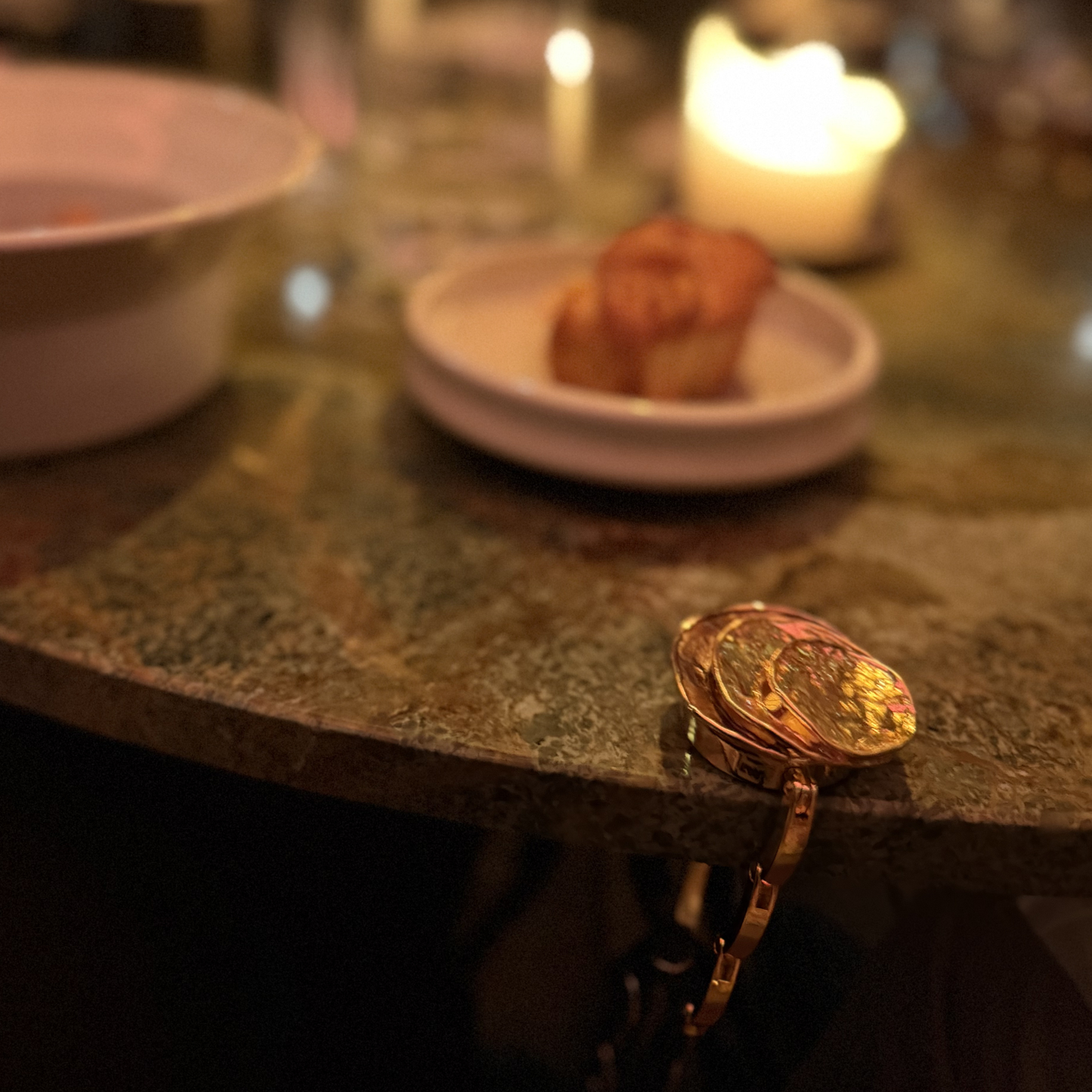 Luxe Tassenhanger Luna - 24k bladgoud