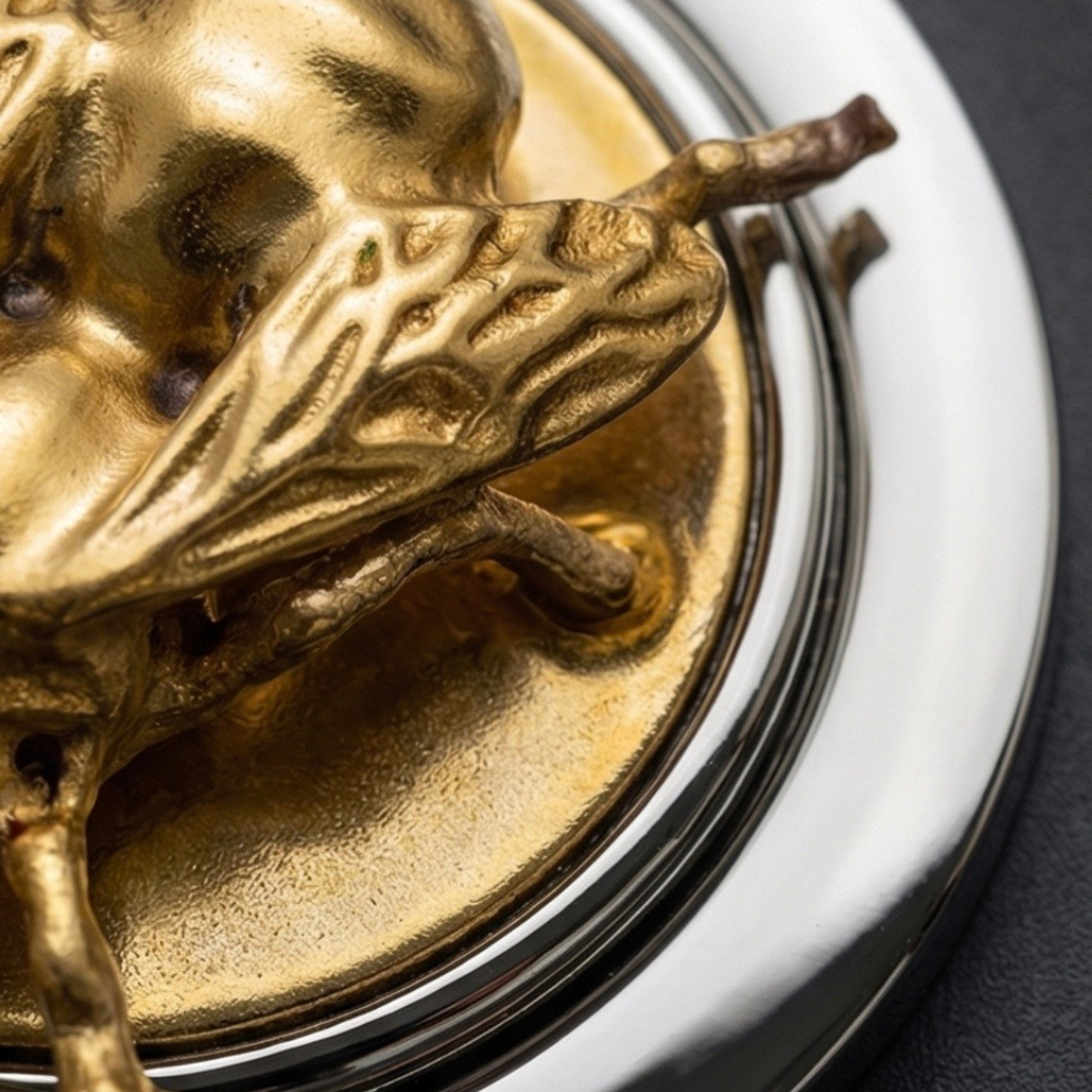 Luxe Tassenhanger Golden Bee - 24k bladgoud