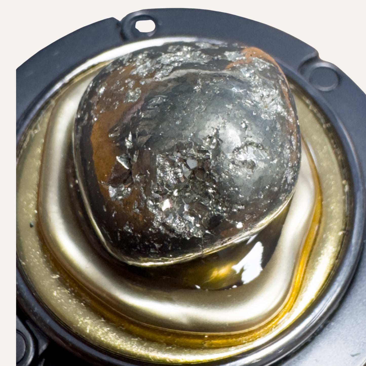 Luxe Tashanger Pyriet 24K